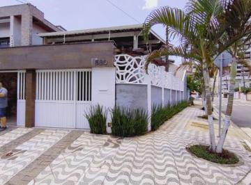 Casa · 224m² · 2 Quartos · 2 Vagas · Casa 2 Dorm, c/ 1 suíte, PORTEIRA FECHADA, 224 m² de área útil. Bairro: CANTO DO FORTE.