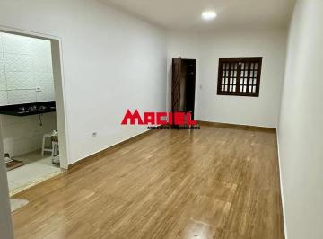 Casa · 101m² · 2 Quartos · 2 Vagas · Linda casa térrea, recém-reformada, com 2 quartos, 1 banheiro e 2 vagas de garagem.