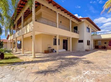 152685_6571451a-b3ff-436e-8f2e-57996786b6b8_2x.jpg · SHA Conjunto 4 Chácara 23 -  Excelente casa à venda no SHA Conjunto 4 em Arniqueira 