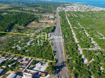 Foto 01 · Área total de 58.000m2 á venda a margens da Rodovia do Sol em Guarapari