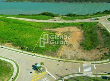 Foto 01 · Lote de 605m2 localizado no Condôminio Reserva da Praia em Guarapari