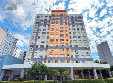 Apartamento · 53m² · 2 Quartos · 1 Vaga · Apartamento de 2 dormitórios e 1 vaga de garagem no Centro Histórico.