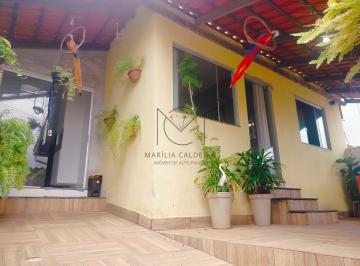 Casa · 47m² · 2 Quartos · 1 Vaga · Casa Geminada em floresta encantada, Esmeraldas/MG