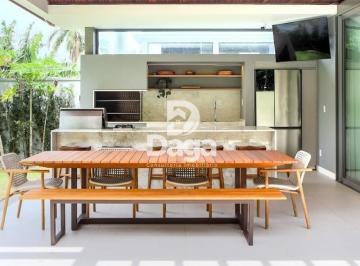 Casa · 314m² · 4 Quartos · 2 Vagas · Venha para a Cachoeira do Bom Jesus - Casa Alto Padrão