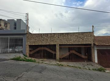 Espaço amplo de 250m², localizado nos fundos de uma casa na Rua Afonso Moreira,  · Casa comercial na Rua Afonso Moreira, N. 274 • 250 m²
