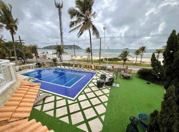 Casa · 1575m² · 9 Quartos · 8 Vagas · Casa com 9 quartos, frente à praia da Enseada