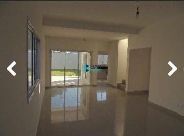Casa · 210m² · 4 Quartos · 2 Vagas · Casa à venda no bairro Villa Branca - Jacareí/SP