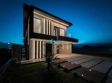 Casa · 232m² · 3 Quartos · 4 Vagas · Casa à venda no bairro Ronda - São José dos Campos/SP