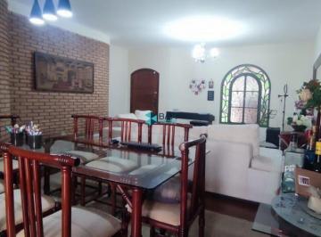Casa · 200m² · 4 Quartos · 2 Vagas · Casa à venda no bairro Centro - Caçapava/SP