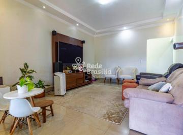 Casa · 445m² · 4 Quartos · Quadra 1 | Casa 4 Quartos sendo 1 Suíte com 2 Vagas de Garagem descoberta - Vicente Pires