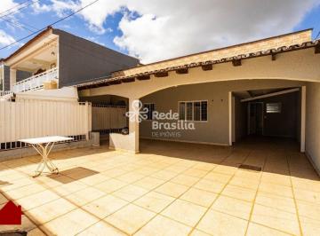 Casa · 180m² · 3 Quartos · QE 30 | Casa 3 Quartos sendo 1 suíte - Edícula - 2 Vagsa - Aceita Financiamento e FGTS - Guará II