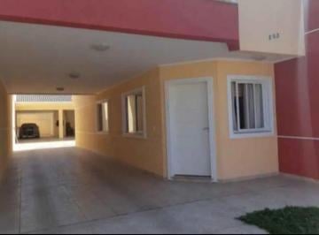 Casa de 4 quartos, Curitiba · Casa com 4 quartos e 200 m² à venda em Fazendinha