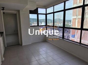 Comercial · 50m² · 1 Vaga · Sala comercial com ótima localização disponível para venda em Cabo Frio!!