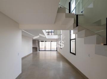 Casa · 258m² · 4 Quartos · Sobrado no Jardins Capri com 4 suítes.