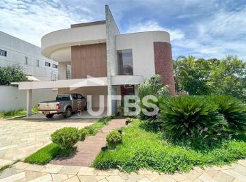 Casa · 395m² · 4 Quartos · 2 Vagas · Sobrado de Esquina no Alphaville Araguaia