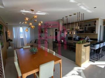 Apartamento · 134m² · 3 Quartos · 2 Vagas · Apartamento, 03 suítes para locação anual em Balneário Camboriú