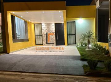 Casa de 3 quartos, Sorocaba · Casa linda com móveis planejados e 03 quartos no Condomínio Horto Florestal.