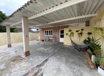 Casa de 2 quartos, Itanhaém · Casa com 2 quartos e área gourmet em Itanhaém.