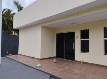 Casa de 3 quartos, Brasília · Aluga-se ótima casa, 2 pavimentos, em excelente localização no Privê Etp A!!!