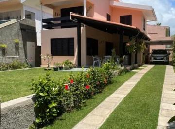 Casa de 4 quartos, Ipojuca · Casa com 300 m² e 4 quartos à venda em Porto de Galinhas