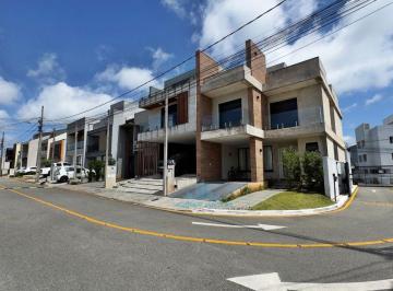Casa de 4 quartos, Curitiba · Sobrado com 272m2 em condomínio fechado ao lado do Condor Campo Comprido!