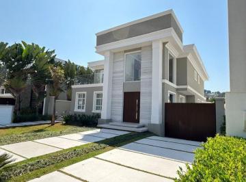 Casa de 4 quartos, Barueri · Venda casa recém reformada no estilo moderno em condomínio Alphaville Residencial Zero