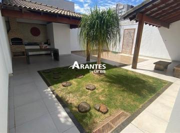 Casa · 180m² · 3 Quartos · 4 Vagas · Casa com 180m² 3 quartos à venda no bairro Novo Mundo