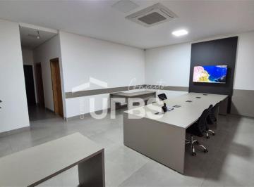 Comercial · 720m² · Imóvel comercial com 720m² à venda no bairro Novo Mundo