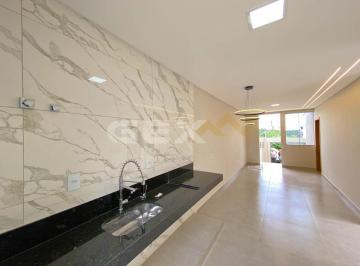 Casa · 79m² · 3 Quartos · 2 Vagas · Casa à Venda com 03 Quartos e 01 suíte no Bairro Santa Lúcia em Divinópolis MG.