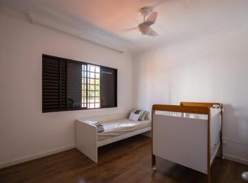 IMG_20260624_091558_000.jpeg · Sensacional casa para venda em Vila Madalena com 5 quartos, sendo 1 suíte, 253m² - remaxfront#QH0VL