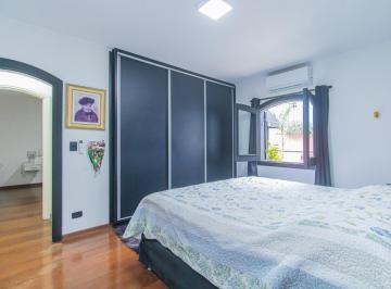 IMG_20260603_185205_000.jpeg · Agradável casa para venda e locação em Jardim da Glória com 4 quartos, sendo 3 suítes, 389m² - remax