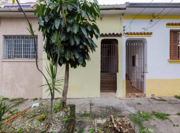 Comercial · 100m² · 6 Quartos · Casa comercial na Rua Guaricanga, N. 369 • 100 m²
