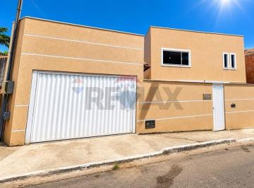 Casa · 200m² · 4 Quartos · Casa à Venda no Cruzeiro da Rasa Búzios, RJ!