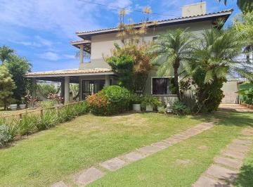 Casa · 210m² · 5 Quartos · 1 Vaga · Casa Duplex com 5 Suítes, em Condomínio Fechado, à Venda em Buraquinho, Lauro de