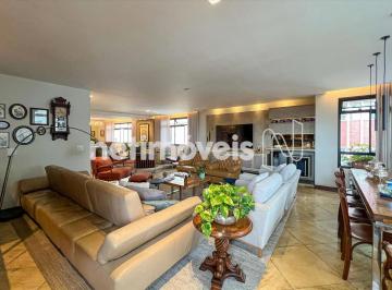 Apartamento · 300m² · 4 Quartos · 3 Vagas · Amplo com Excelente localização no Funcionários