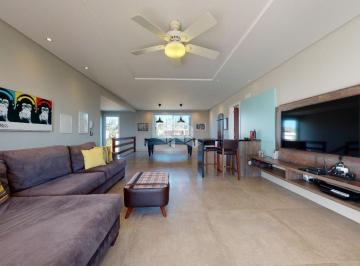 Casa · 460m² · 4 Quartos · 1 Vaga · MANSSÃO EM XANGRI-LÁ!