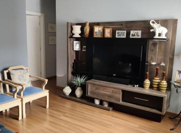Apartamento · 60m² · 2 Quartos · 1 Vaga · Apartamento 2 dormitórios e vaga rotativa.