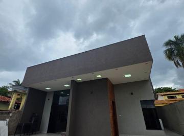 Casa en Venda de 3 quartos Arniqueiras · Casa terrea suíte armarios condominio analisa proposta