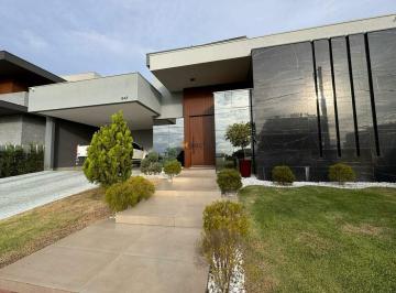 Casa · 265m² · 3 Quartos · 4 Vagas · Casa em Condomínio Residencial Cidade Jardim, Sorriso MT – 3 suítes, lazer completo e permuta