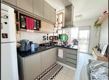 Apartamento · 28m² · 1 Quarto · 1 Vaga · Apartamento reformado com 1 dormitório e 1 vaga na Chácara Santo Antônio