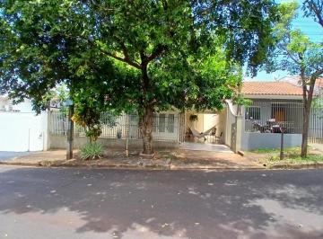 Casa · 300m² · 3 Quartos · 2 Vagas · RARIDADE NA REGIÃO SUL | TERRENO GRANDE + CASA COM ÓTIMO POTENCIAL