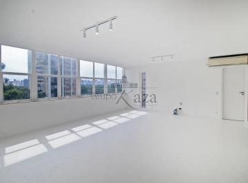 Apartamento · 180m² · 3 Quartos · 2 Vagas · Apartamento - Itaim Bibi - 3 Dormitórios - 180m².