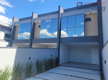 Casa · 106m² · 3 Quartos · 2 Vagas · Casa à Venda em Costa e Silva, Joinville: 3 Quartos, 106m², R$740mil