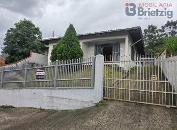 Casa · 250m² · 3 Quartos · 2 Vagas · Casa à venda em Bom Retiro Joinville, 3 quartos, 250m², R$1.100.000