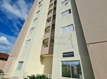 Apartamento · 70m² · 2 Quartos · 2 Vagas · Excelente apartamento de 2 dormitórios Parque Industrial (2 vagas de garagens)