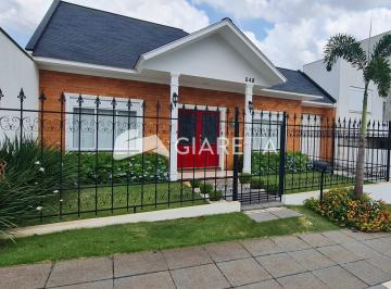 Casa · 204m² · 1 Quarto · 4 Vagas · Casa de estilo americano à venda, JARDIM PANCERA, TOLEDO - PR