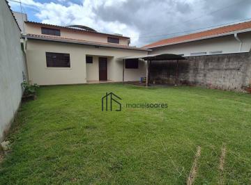 e5560e2e7e1ca172215cb1be7ce093f01d8bc720 · Casa com 2 dormitórios para alugar, 70 m² por R$ 2.700/mês - Parque Residencial Groot - Holambra/SP