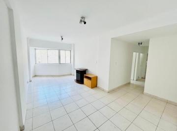 esmuq7i2otc3ywiwzwyyotfj_md · Apartamento com 2 dormitórios à venda no Embaré
