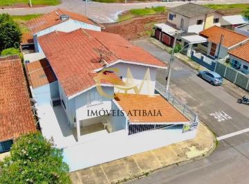 Casa · 148m² · 3 Quartos · 2 Vagas · Imóvel próximo ao centro de Atibaia