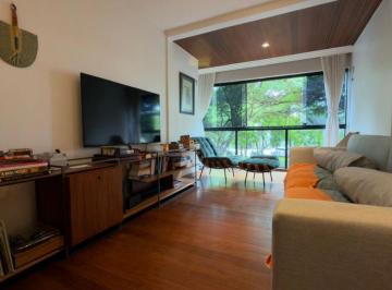 Apartamento de 3 quartos, Brasília · SQN 209 - Vista para as árvores